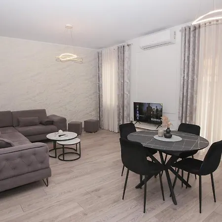 Harmony Blloku Apartment *